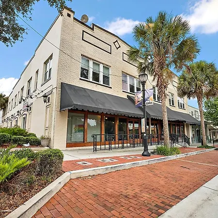 Downtown Den-King Bed~Heart Of Eustis~Queen Sleeper~Upstairs~Bright & Happy Extérieur photo