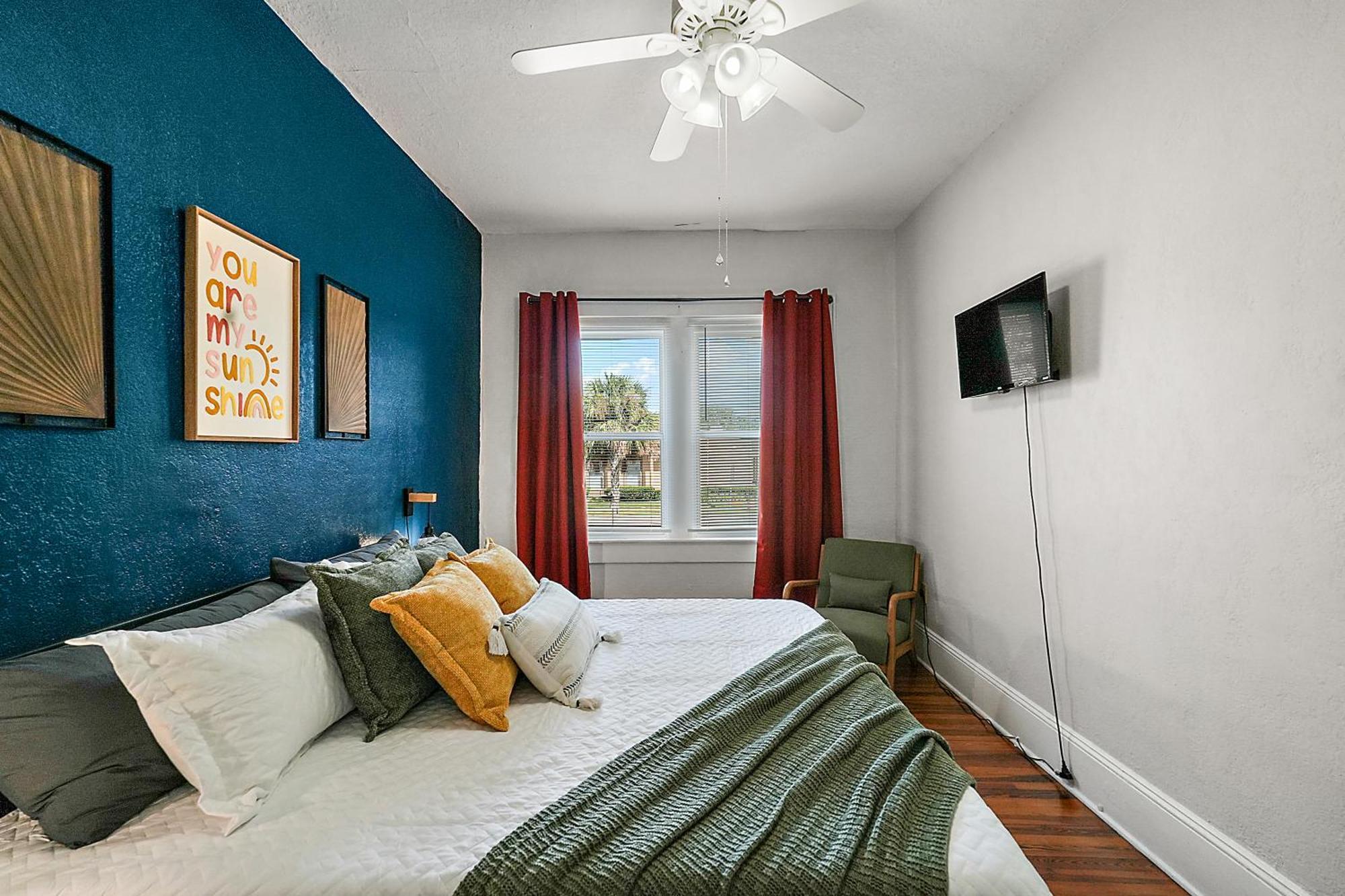 Appartement Downtown Den-king Bed~heart Of Eustis~queen Sleeper~upstairs~bright & Happy *