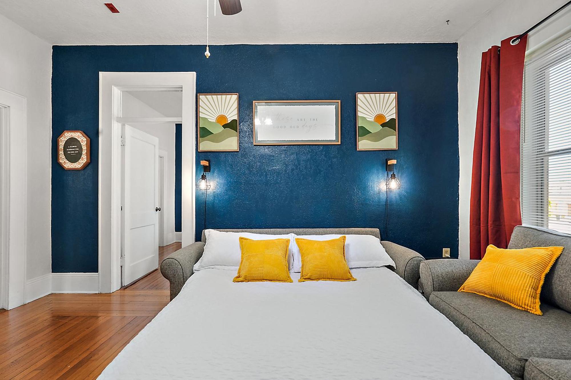 Downtown Den-king Bed~heart Of Eustis~queen Sleeper~upstairs~bright & Happy Appartement Eustis